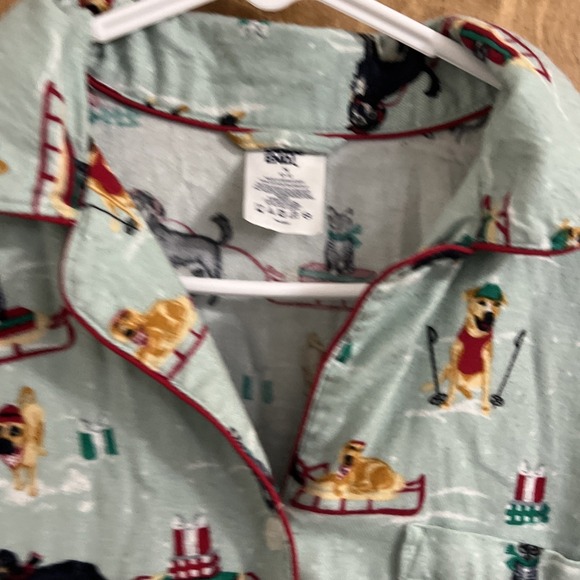 Land's End Blue Red Black Holiday Dogs Sleds Cotton Pajama Shirt Medium M 10 12 - Picture 10 of 12